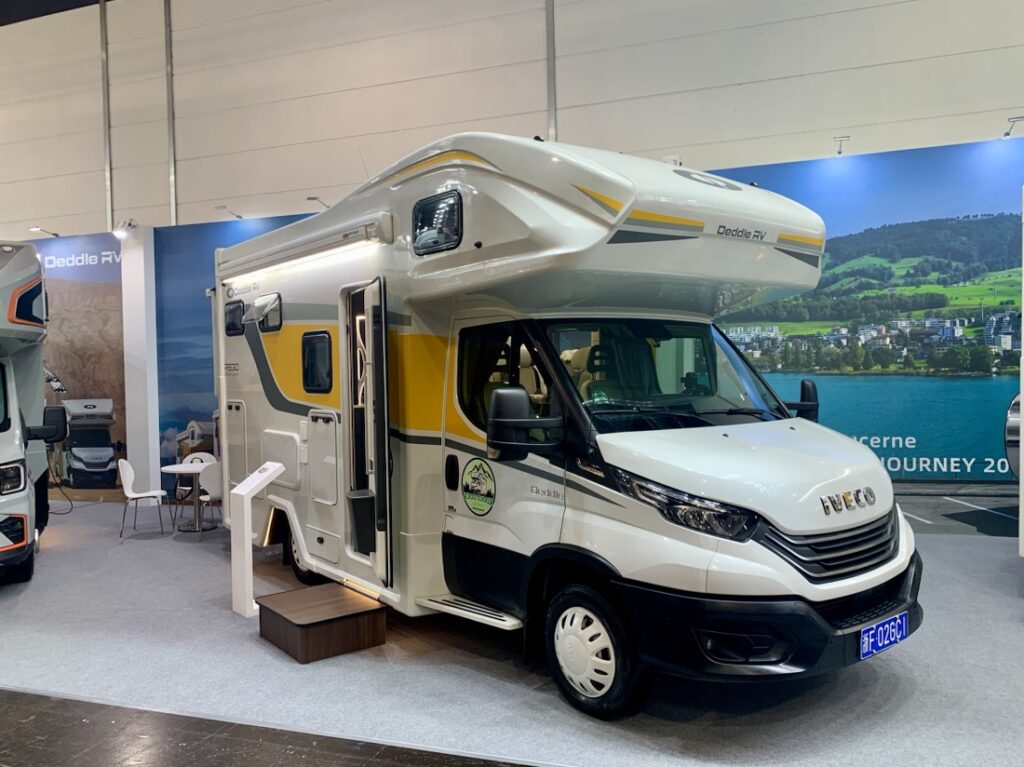 Mansardato esposto al Caravan Salon Düsseldorf 