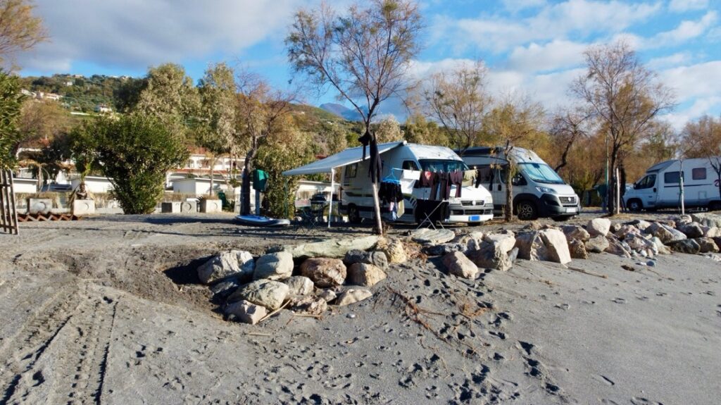 La nostra piazzola in campeggio a Diamante in Calabria